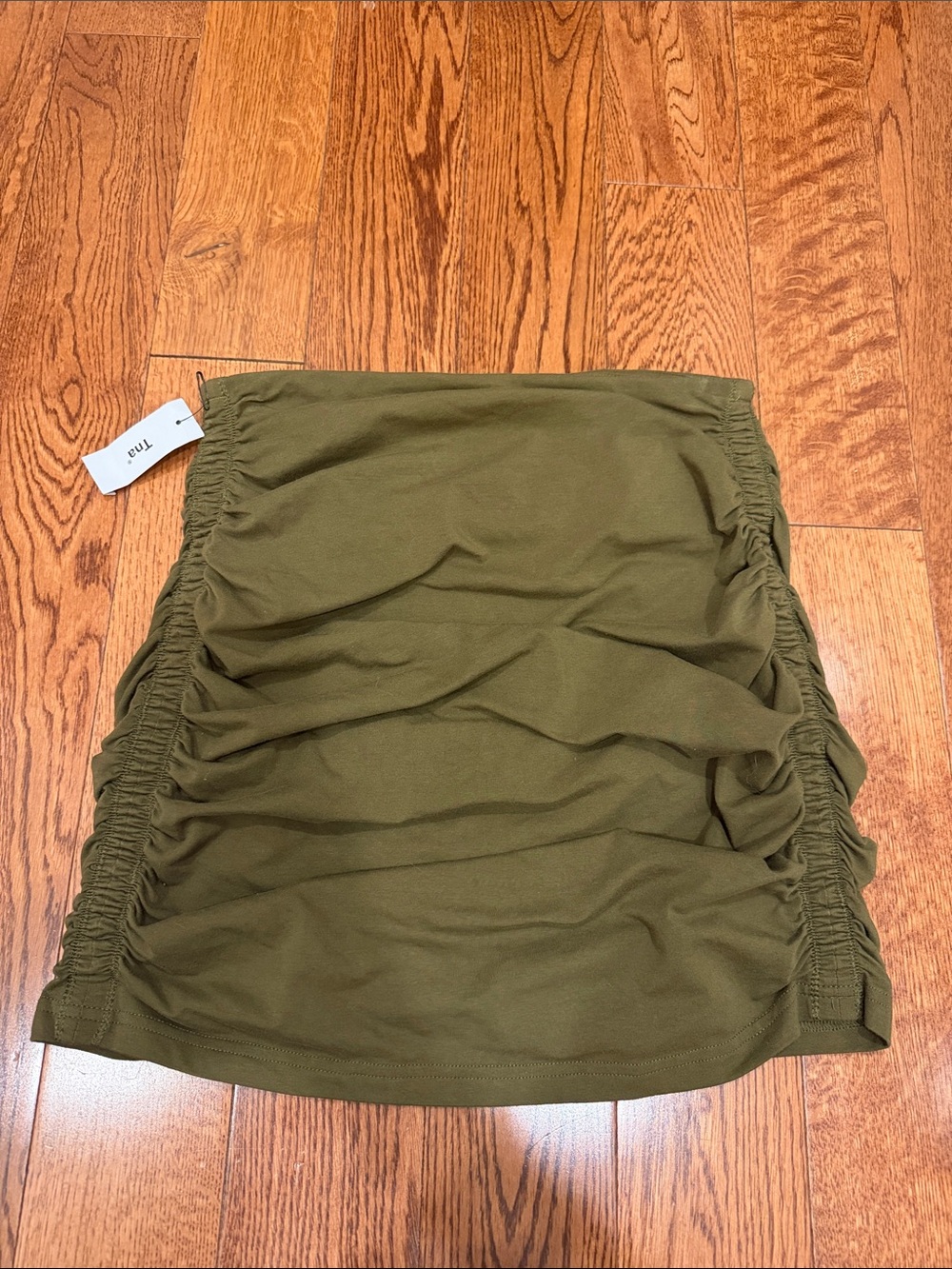 Aritzia TNA Malibu Bough Green Skirt